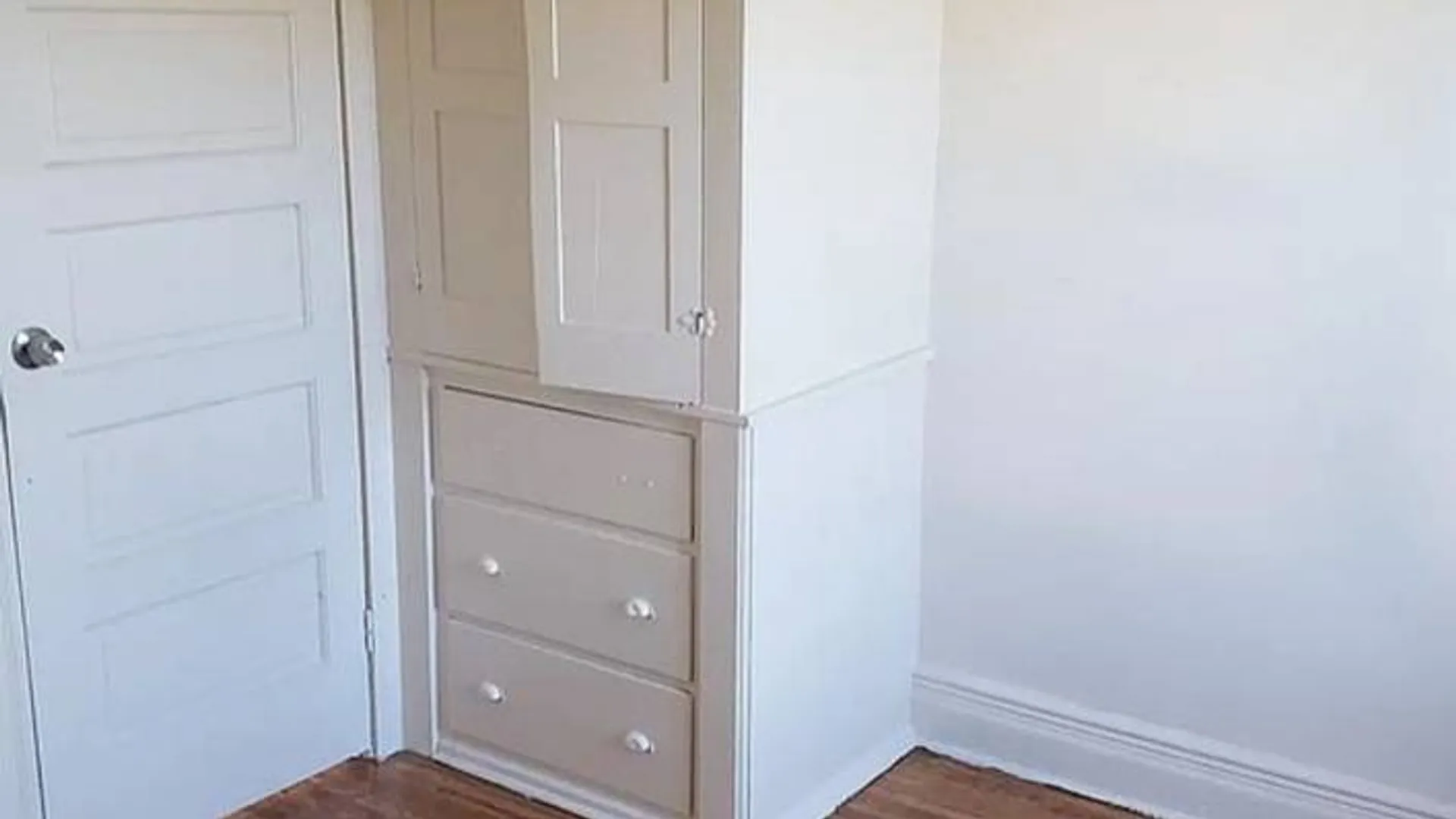 Property at 1028 E Ferry St, Buffalo, NY 14211 8