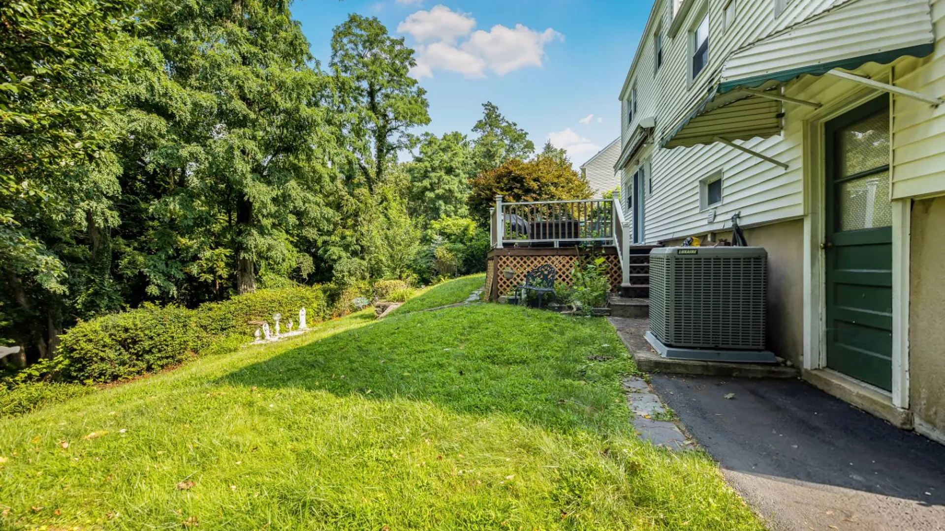 Property at 33 Dexter Rd, Yonkers, NY 10710 29