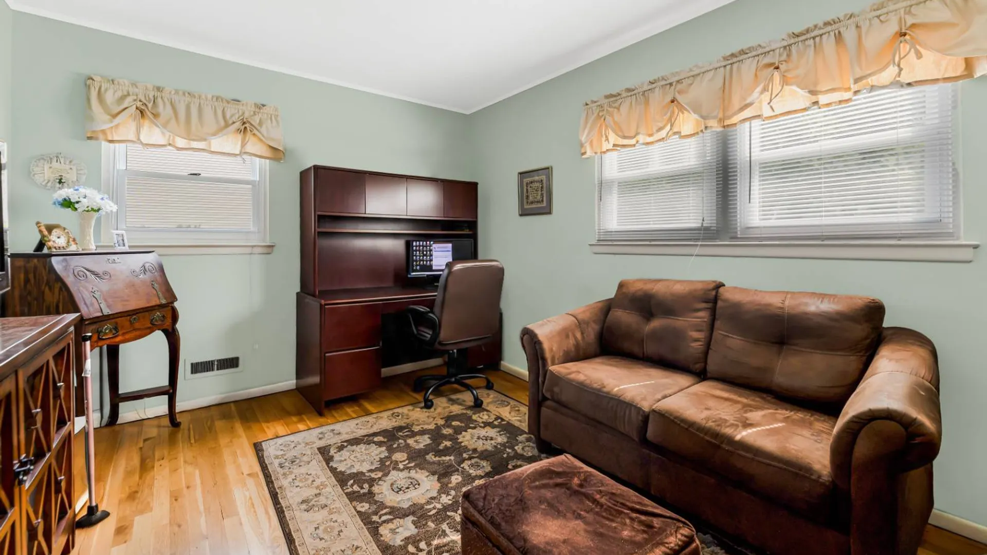 Property at 33 Dexter Rd, Yonkers, NY 10710 14