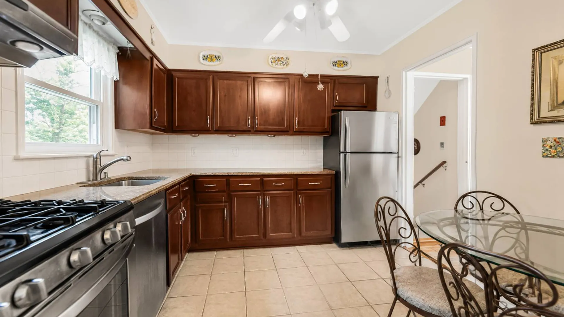Property at 33 Dexter Rd, Yonkers, NY 10710 9
