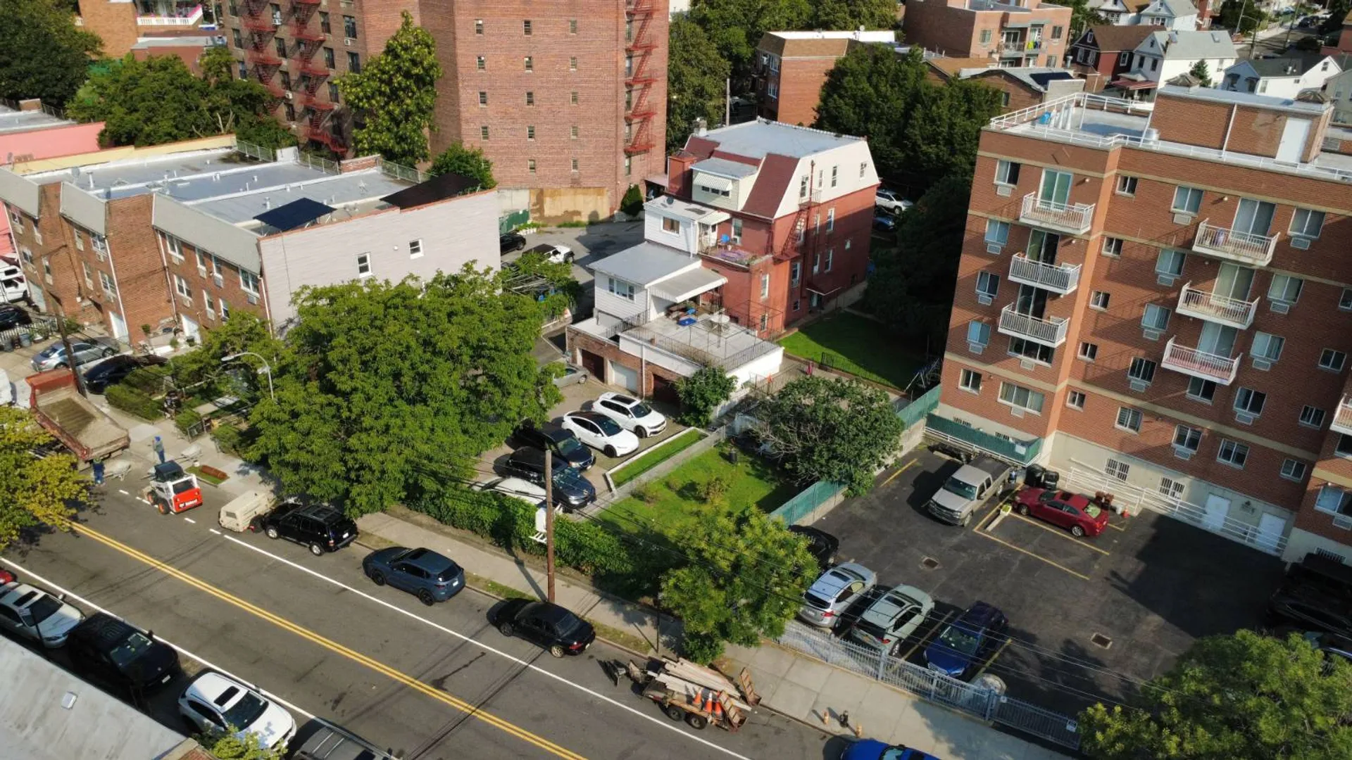 Property at 78-14 46th Avenue, Elmhurst, NY 11373 3