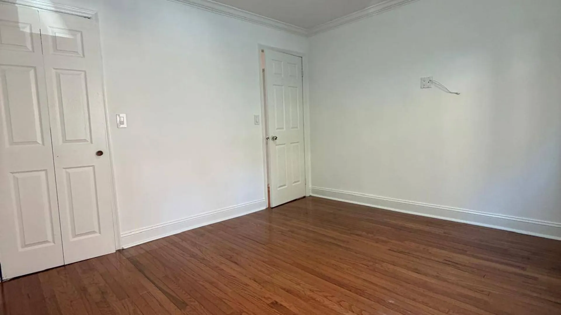 Property at 4202 Layton St, Elmhurst, NY 11373 23