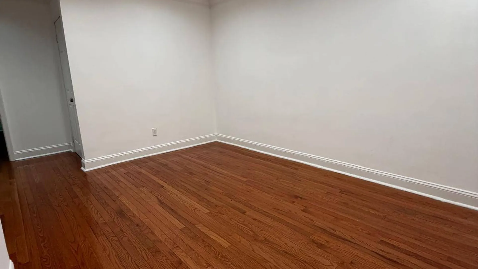 Property at 4202 Layton St, Elmhurst, NY 11373 29