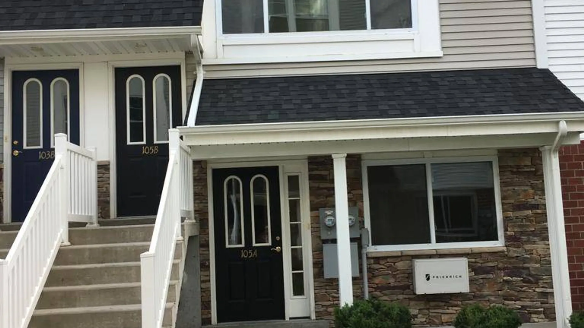 Property at 103 Cove Court, Bronx, NY 10473 15