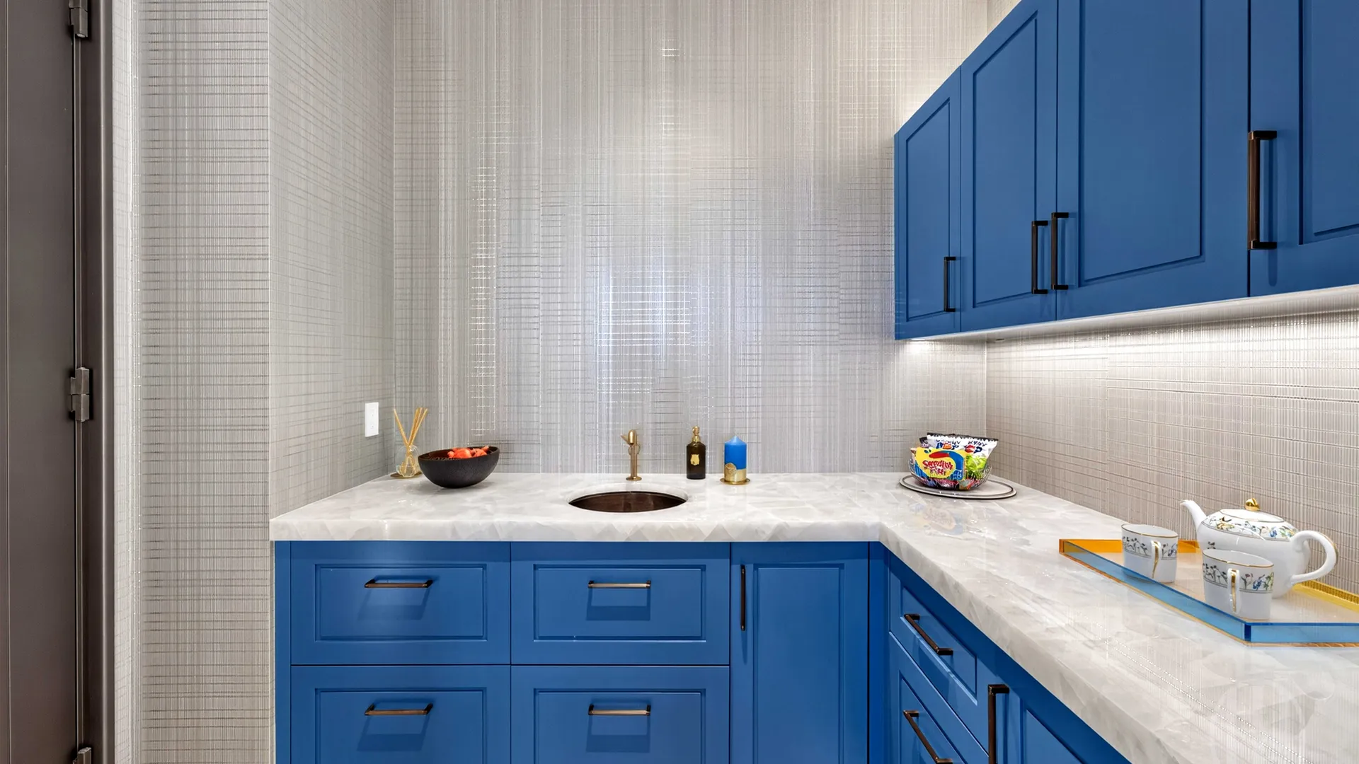 Property at 111 West 57th Street, New York, NY 10019 6