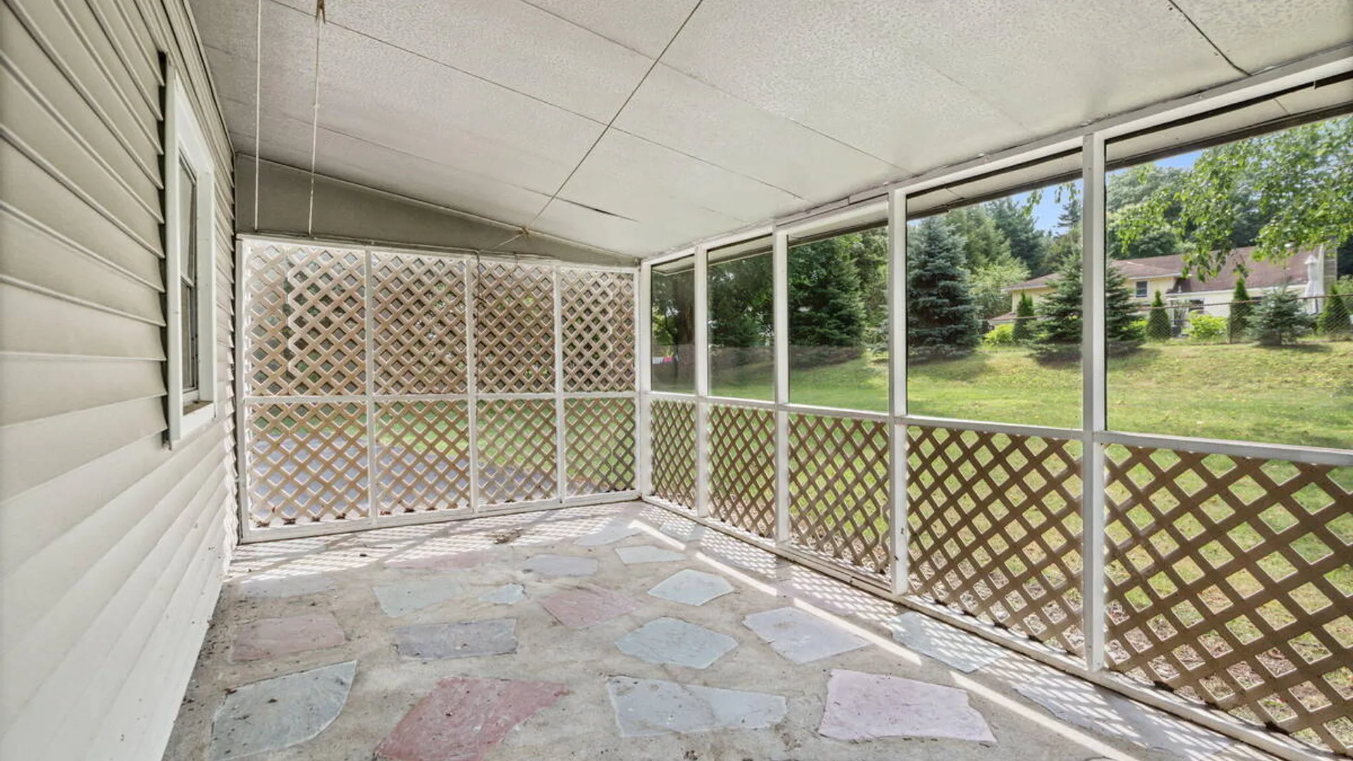 Property at 12 Lancaster Drive, Glenville, NY 12302 37