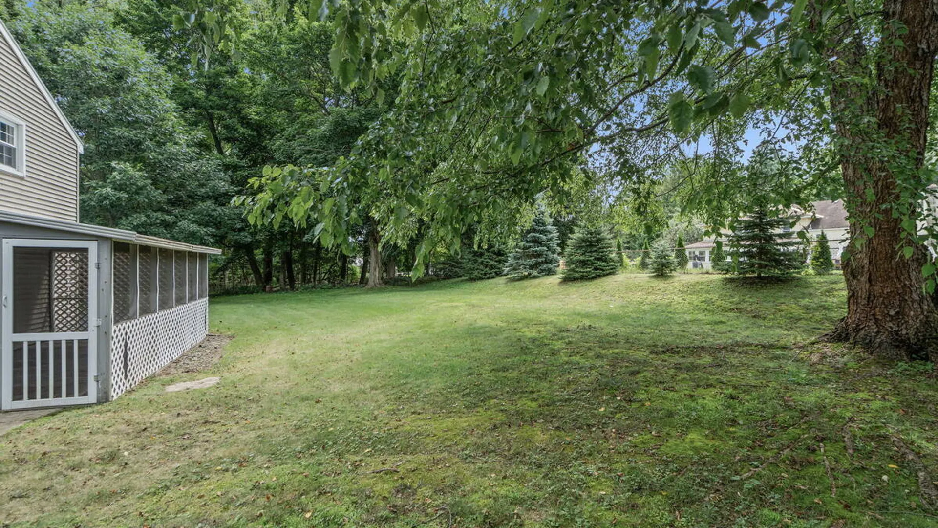 Property at 12 Lancaster Drive, Glenville, NY 12302 42