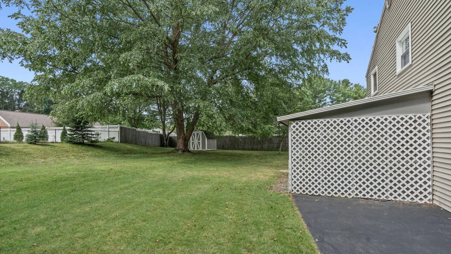 Property at 12 Lancaster Drive, Glenville, NY 12302 44