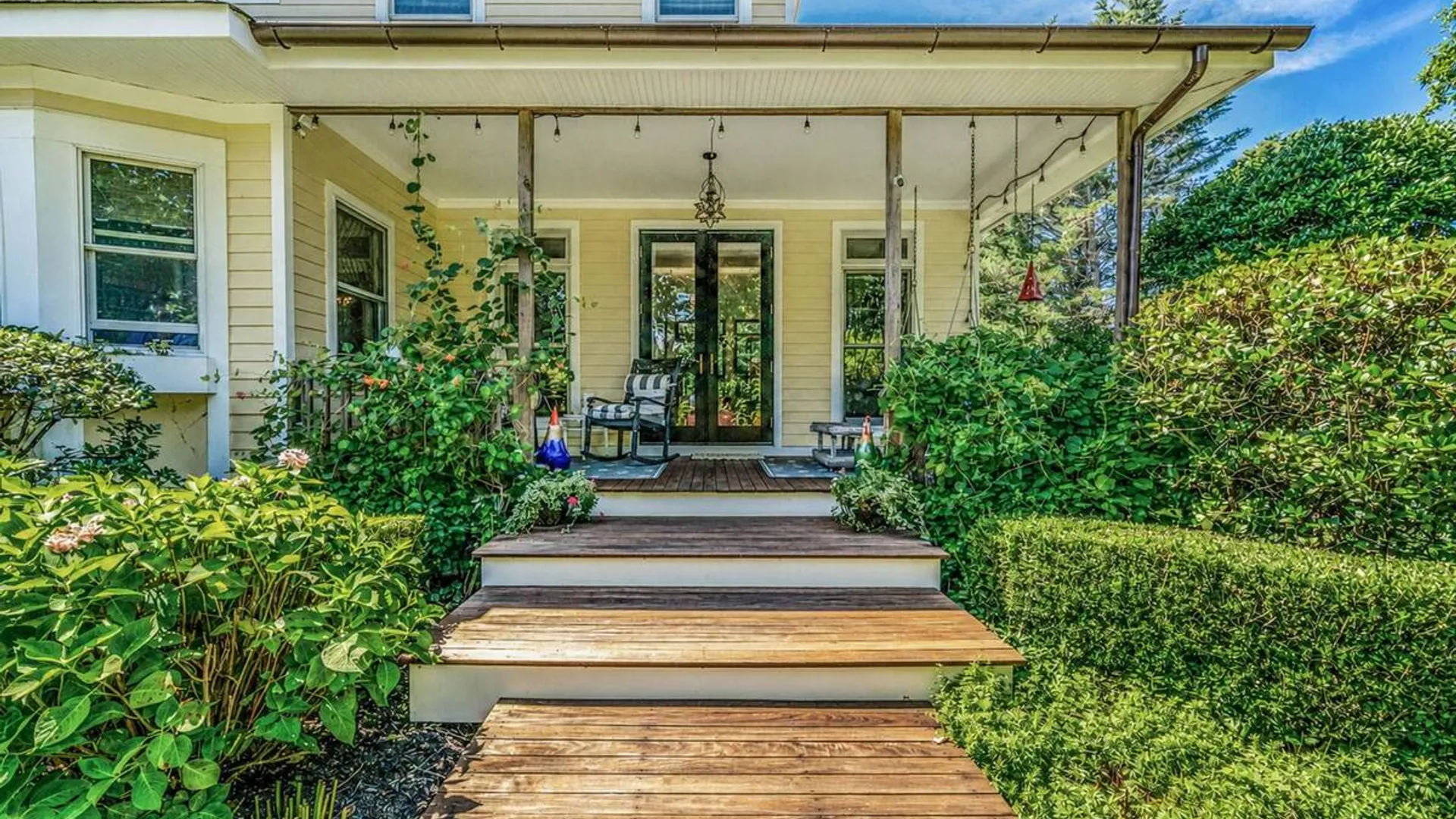 Property at 8 Jackson Avenue, East Quogue, NY 11942 3