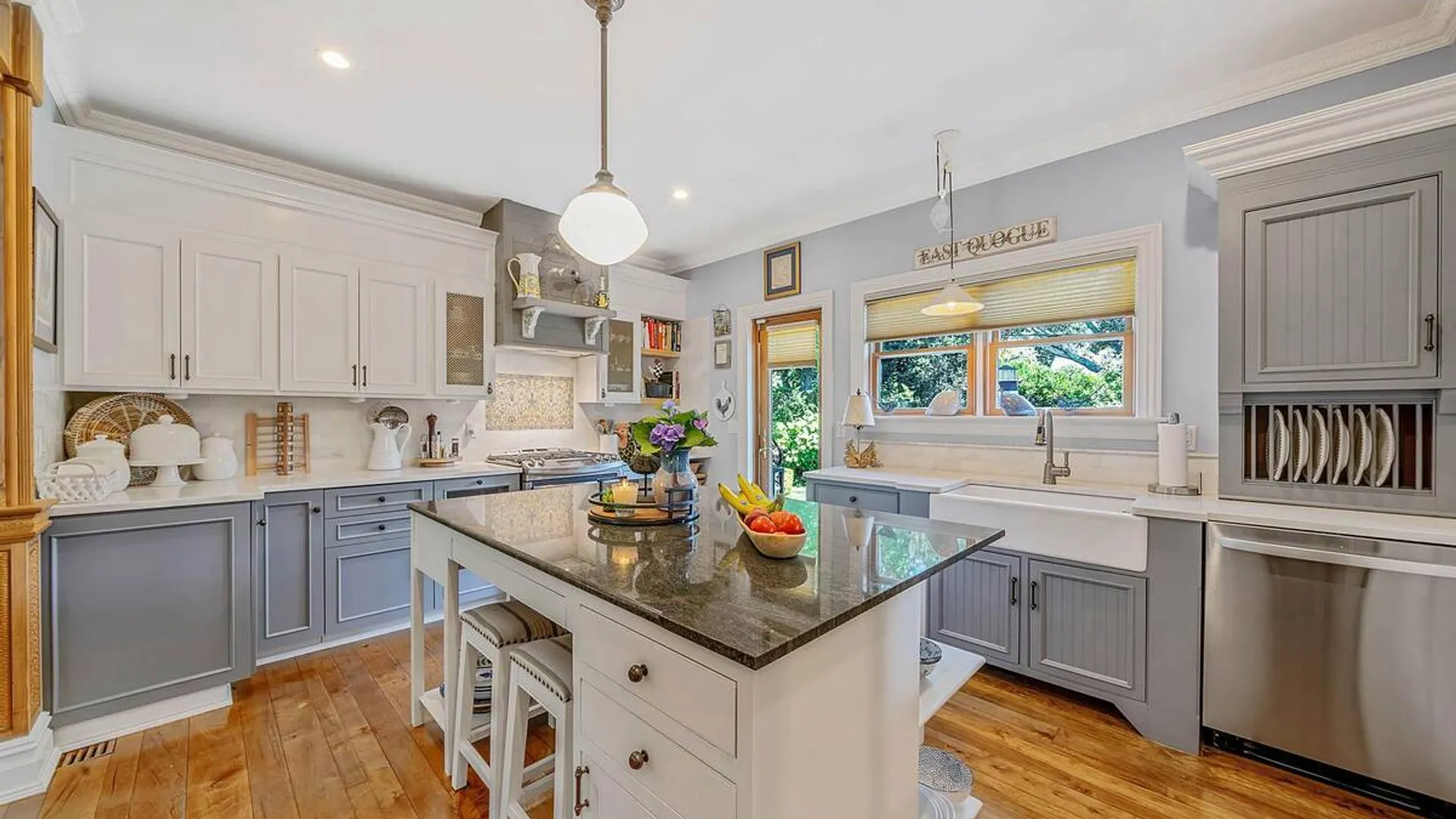 Property at 8 Jackson Avenue, East Quogue, NY 11942 10