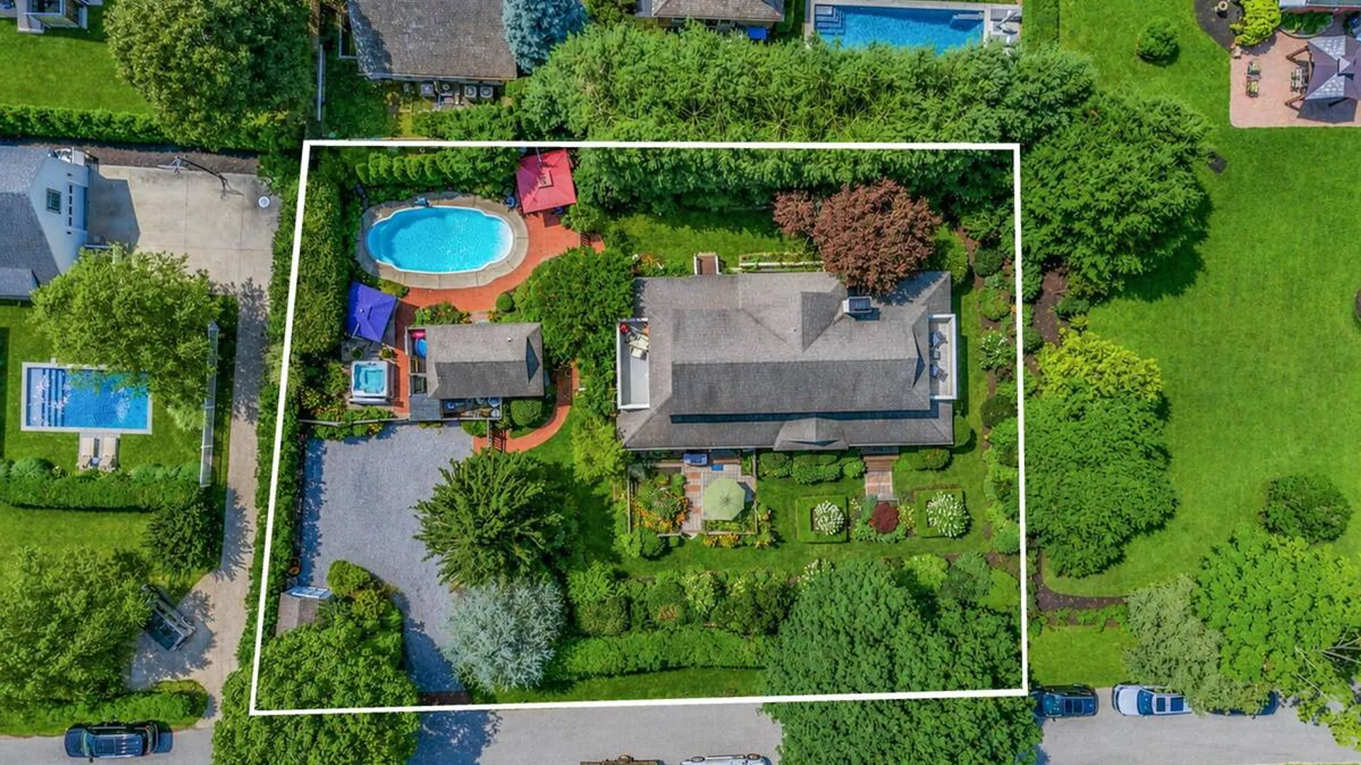 Property at 8 Jackson Avenue, East Quogue, NY 11942 36