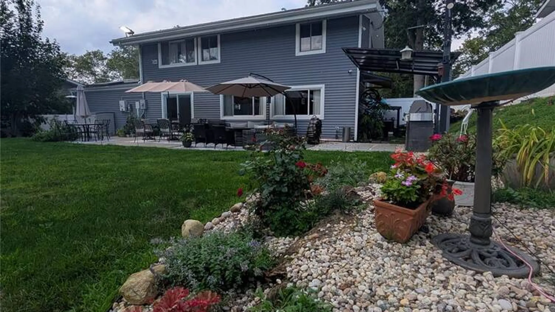 Property at 28 Florida Avenue, Commack, NY 11725 8