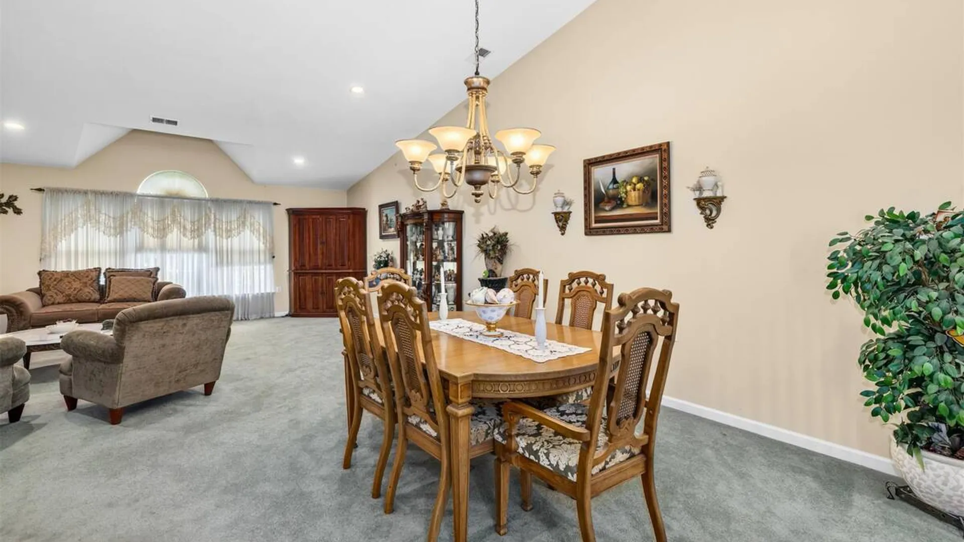 Property at 110 Joseph Lane, Dix Hills, NY 11746 10