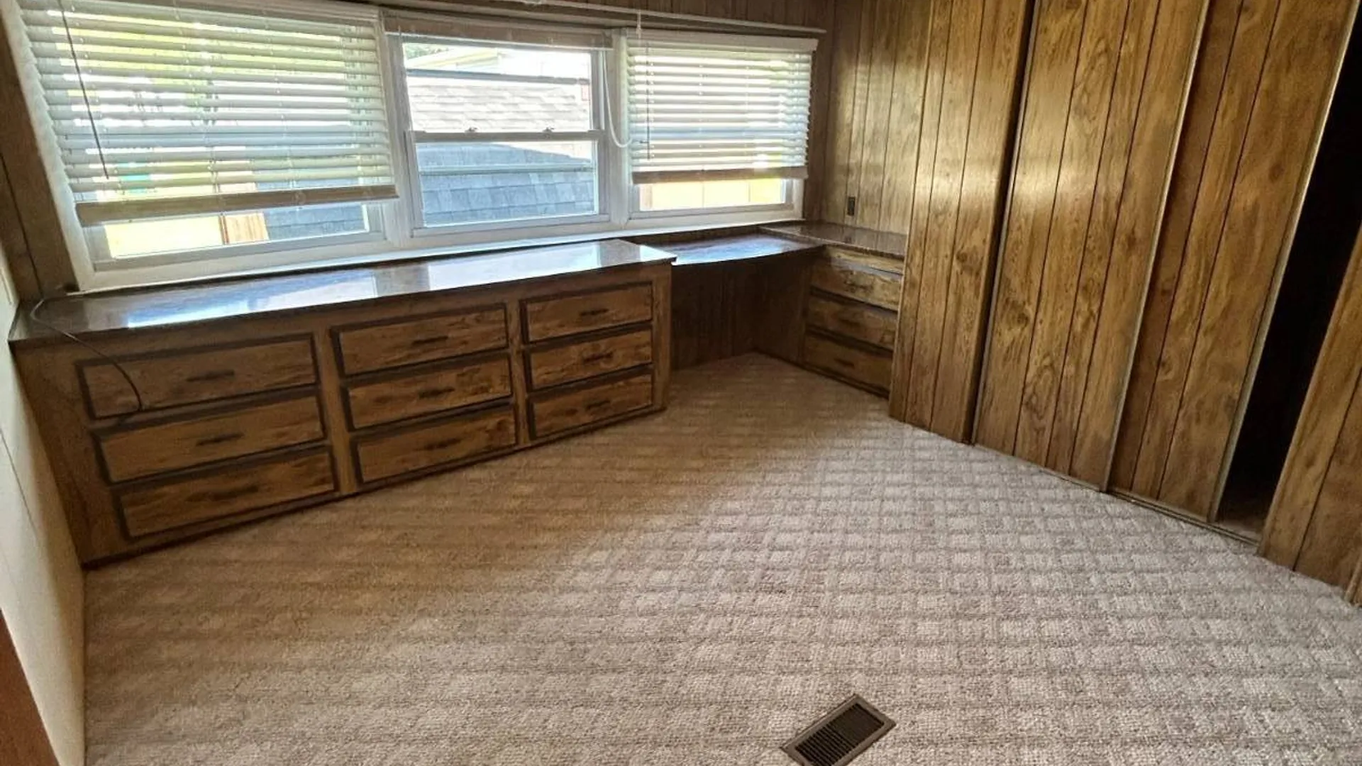 Property at 320 Thompson Rd., Oswego, NY 13126 4