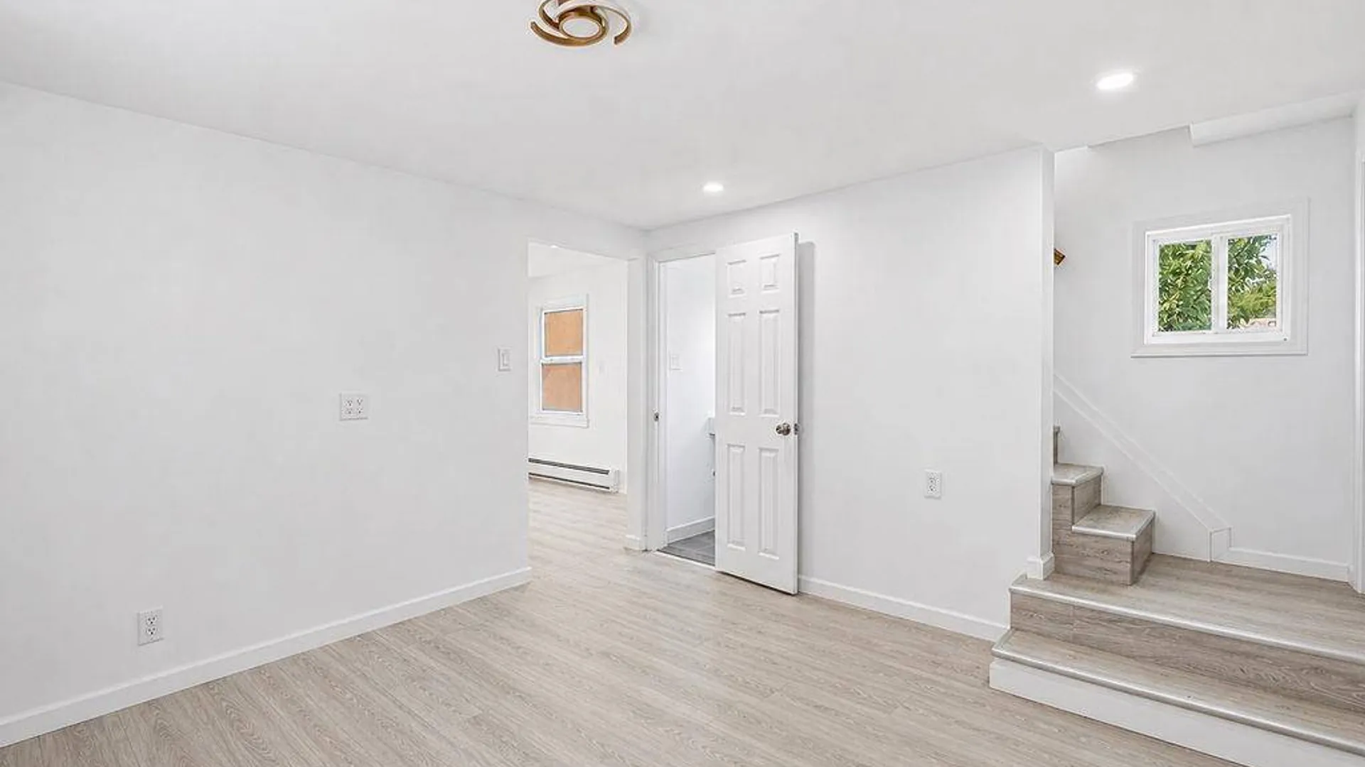 Property at 44 Broadway, Hamilton Beach, NY 11414 7