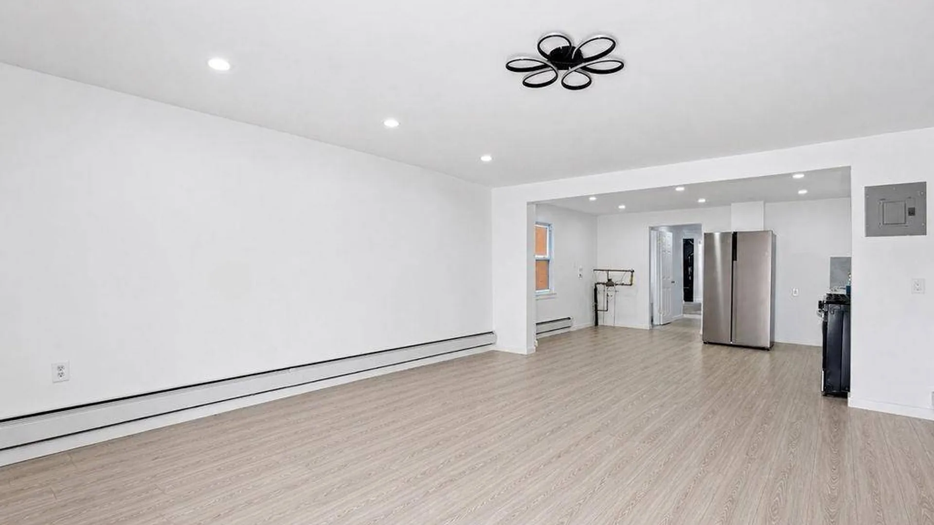 Property at 44 Broadway, Hamilton Beach, NY 11414 6