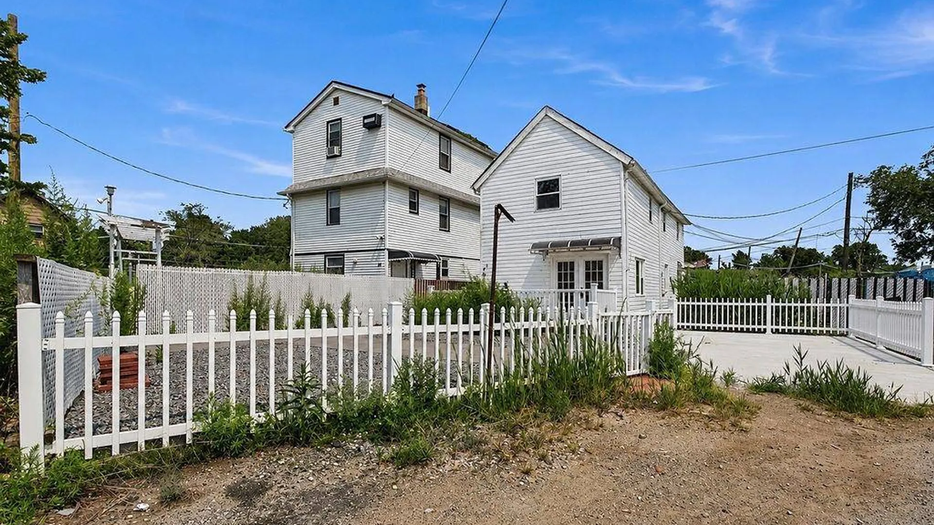 Property at 44 Broadway, Hamilton Beach, NY 11414 24