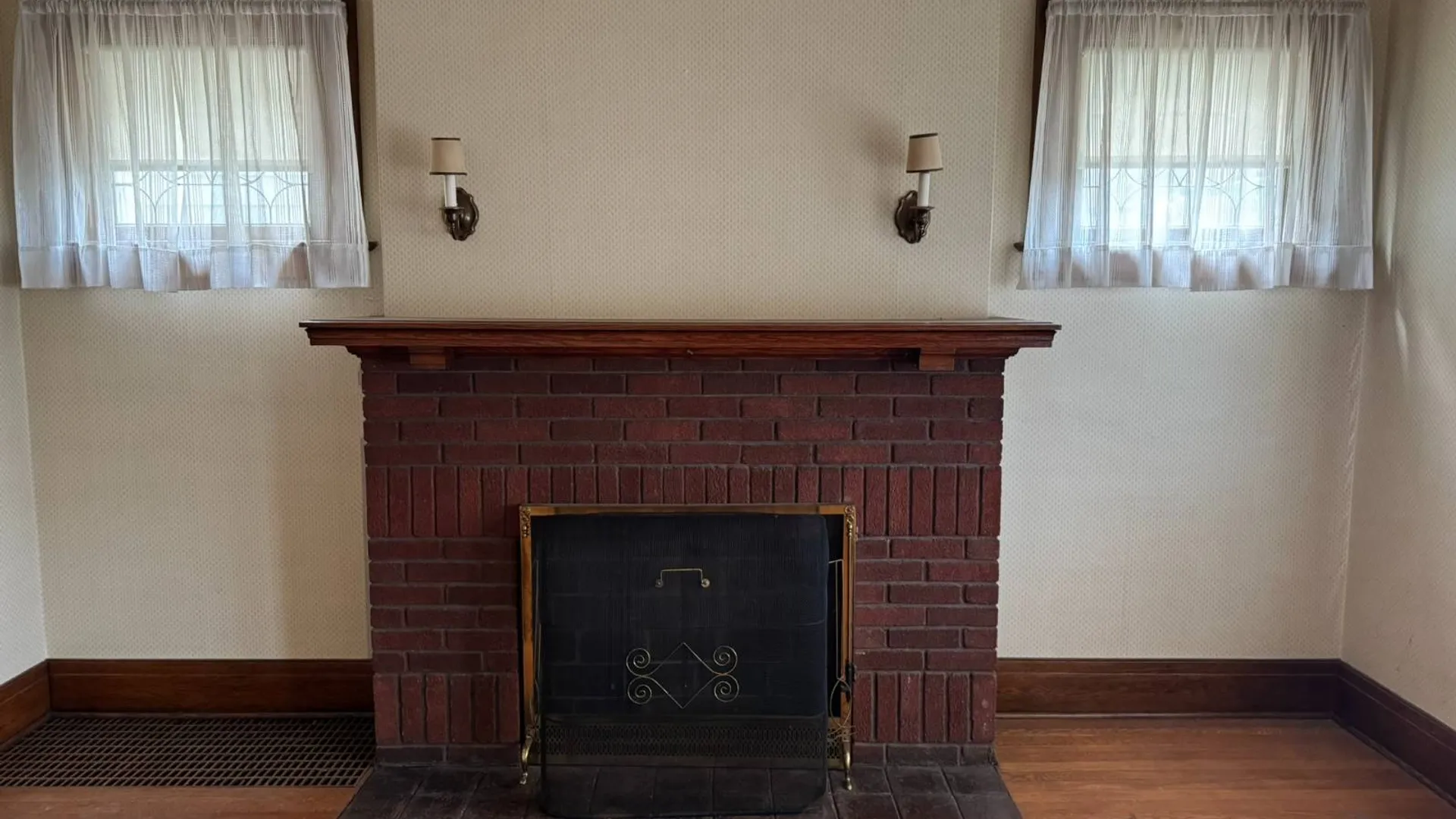Property at 144-46 7th North St, Syracuse, NY 13208 3