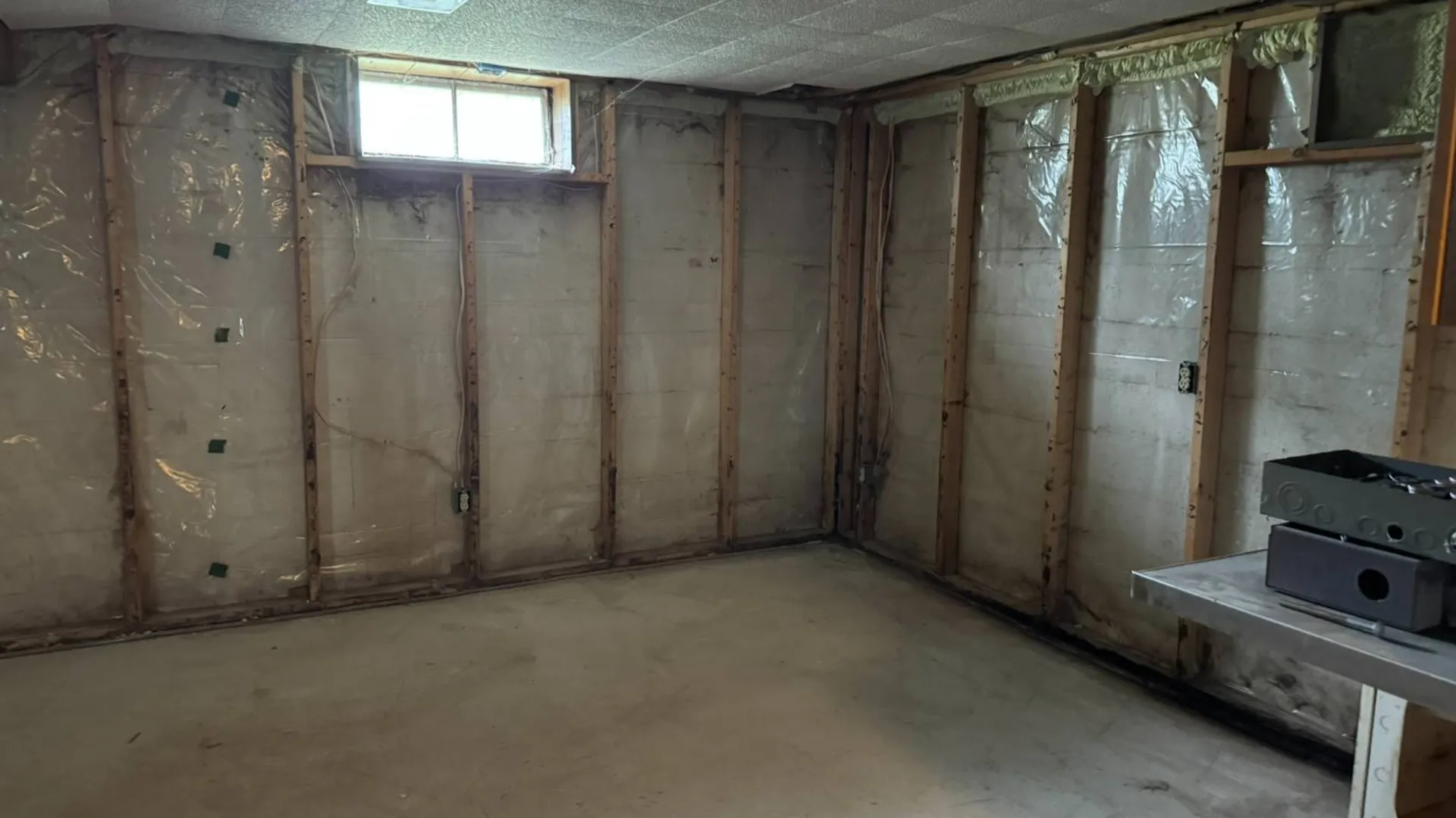 Property at 324 Academy Pl, Syracuse, NY 13207 13