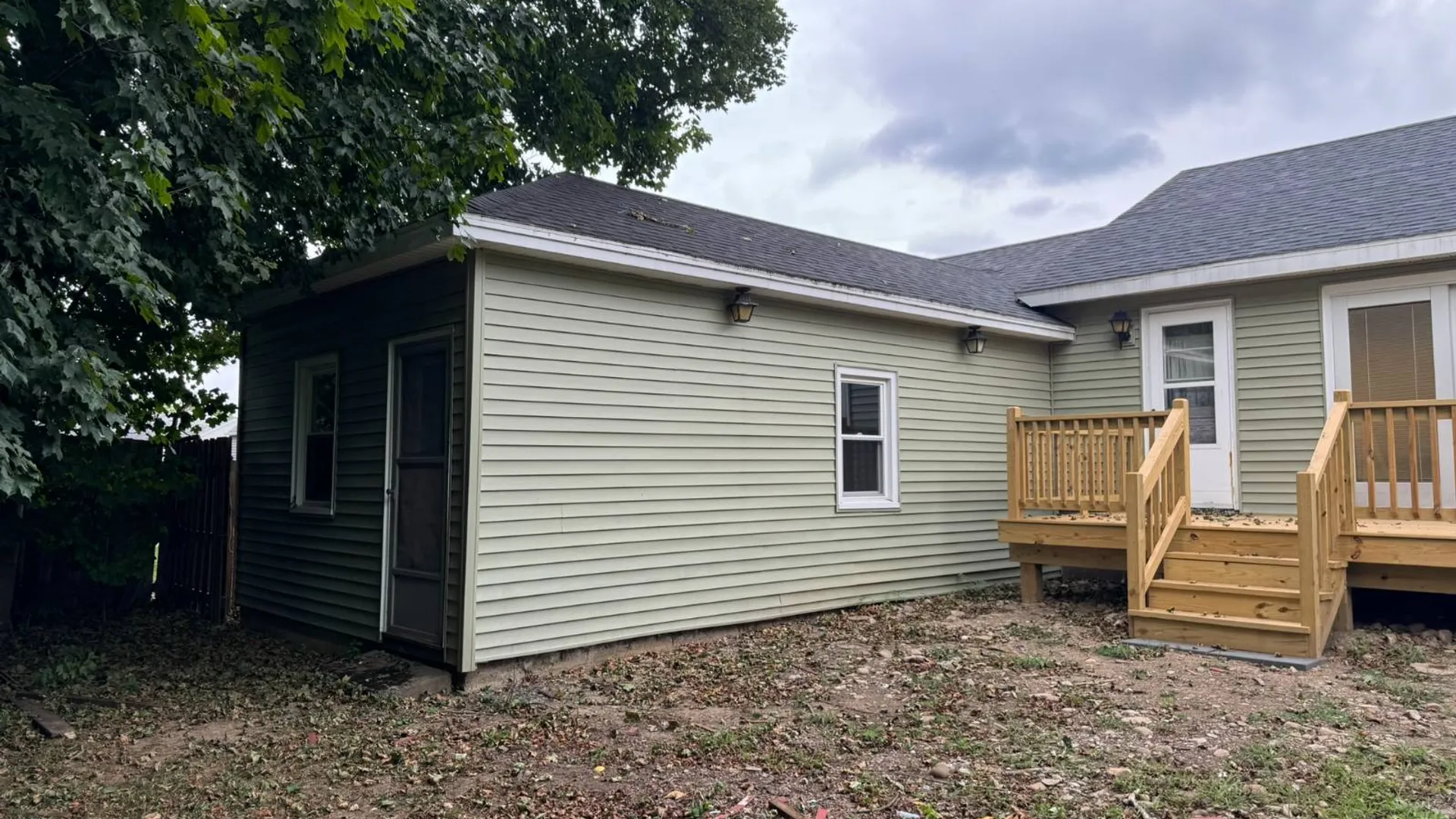Property at 324 Academy Pl, Syracuse, NY 13207 16