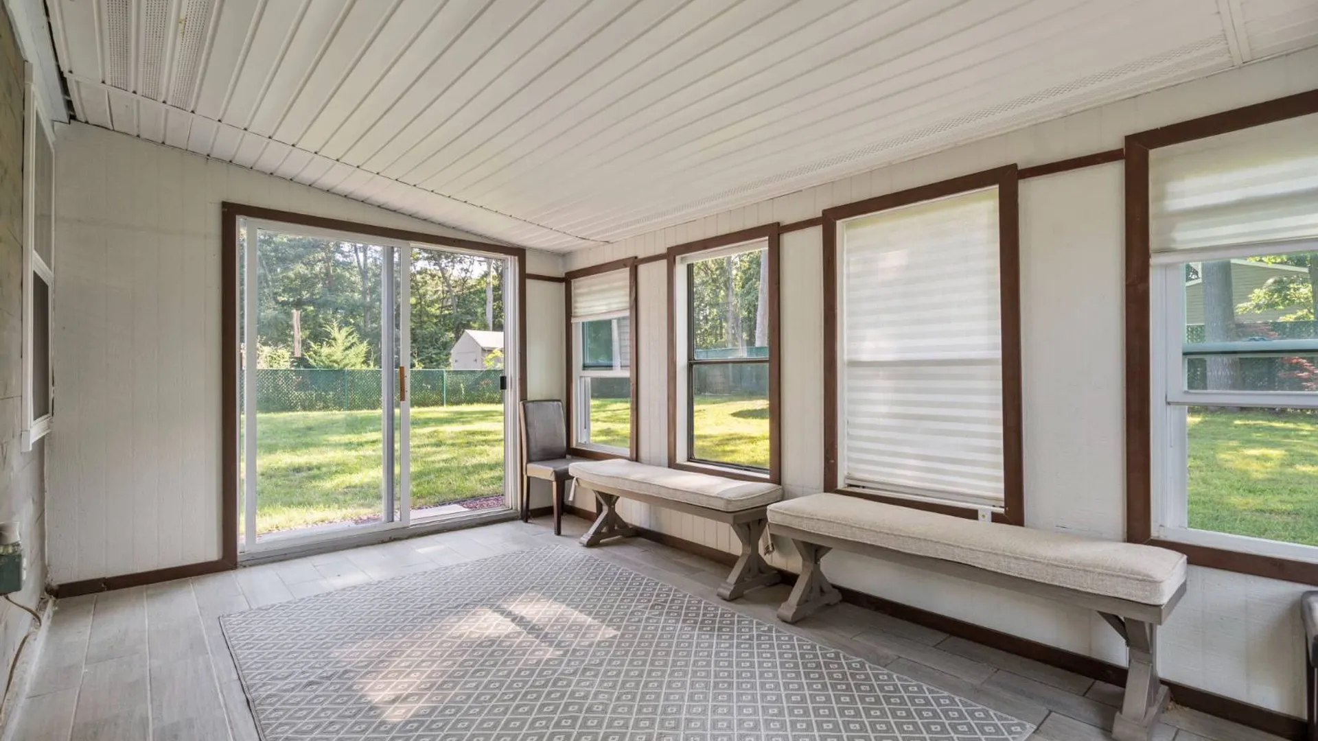 Property at 28 Yaphank Ave, Brookhaven, NY 11719 20