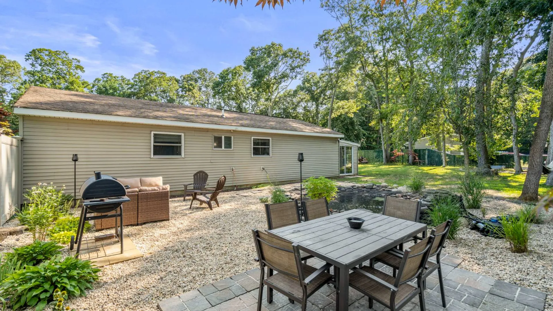 Property at 28 Yaphank Ave, Brookhaven, NY 11719 23