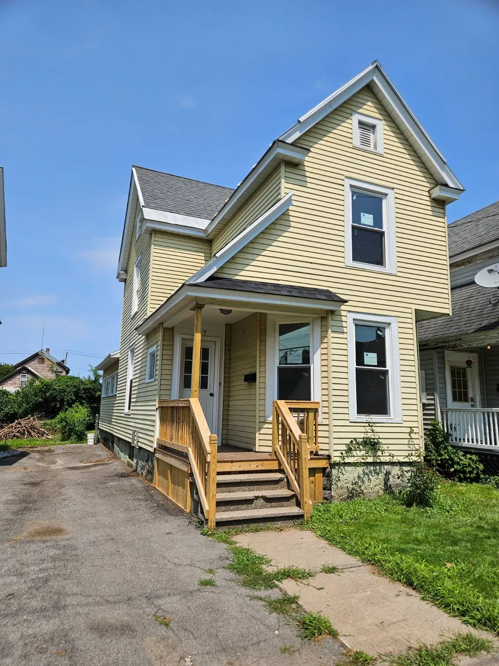 Property at 317 Pleasant Ave, Herkimer, NY 13350