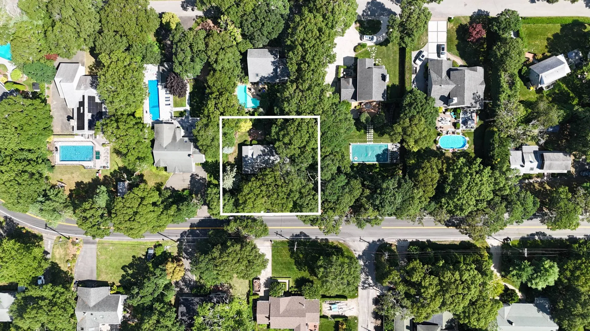 Property at 29 Lynn Ave, Hampton Bays, NY 11946 30