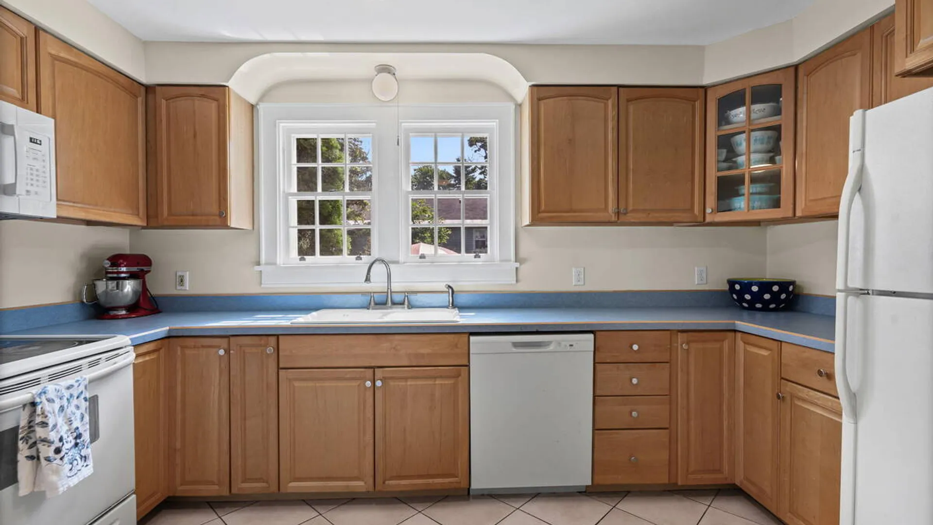 Property at 533 Bloomingrove Drive, North Greenbush, NY 12144 9