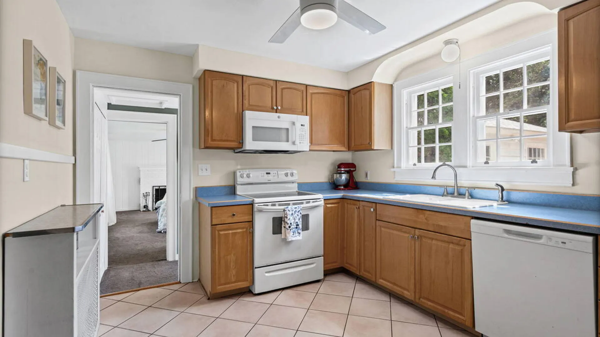 Property at 533 Bloomingrove Drive, North Greenbush, NY 12144 10