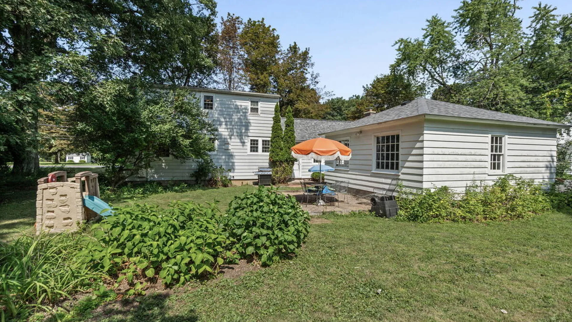 Property at 533 Bloomingrove Drive, North Greenbush, NY 12144 32