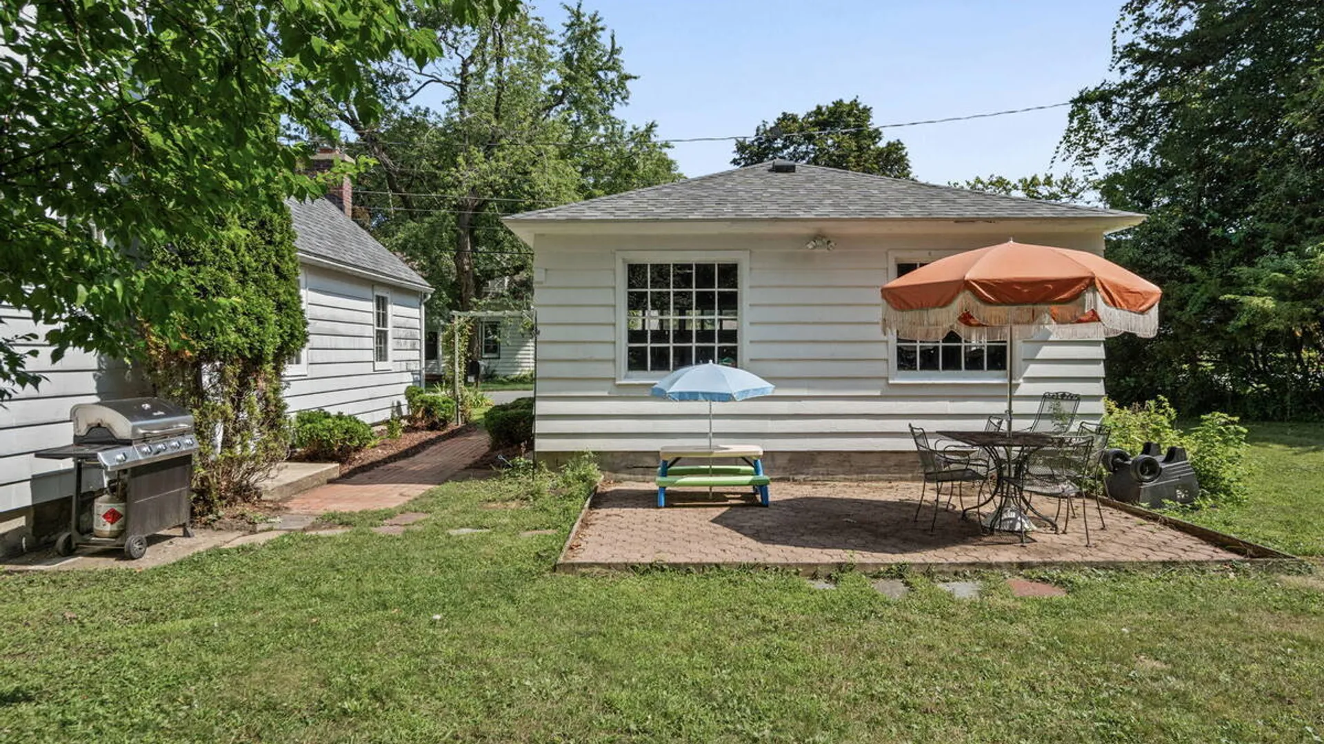 Property at 533 Bloomingrove Drive, North Greenbush, NY 12144 34