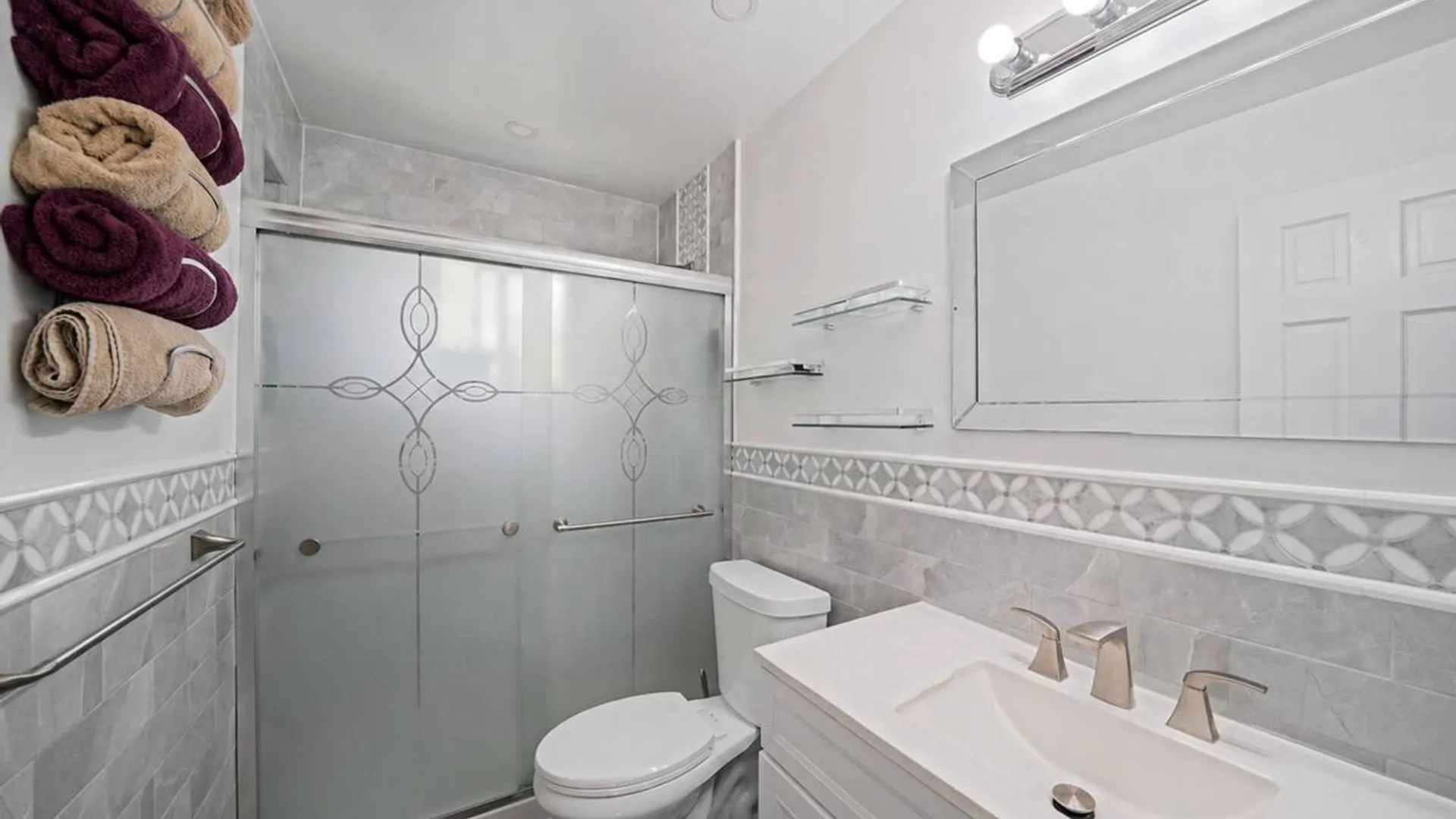 Property at 4 Morgan Avenue, Port Jefferson Station, NY 11776 17