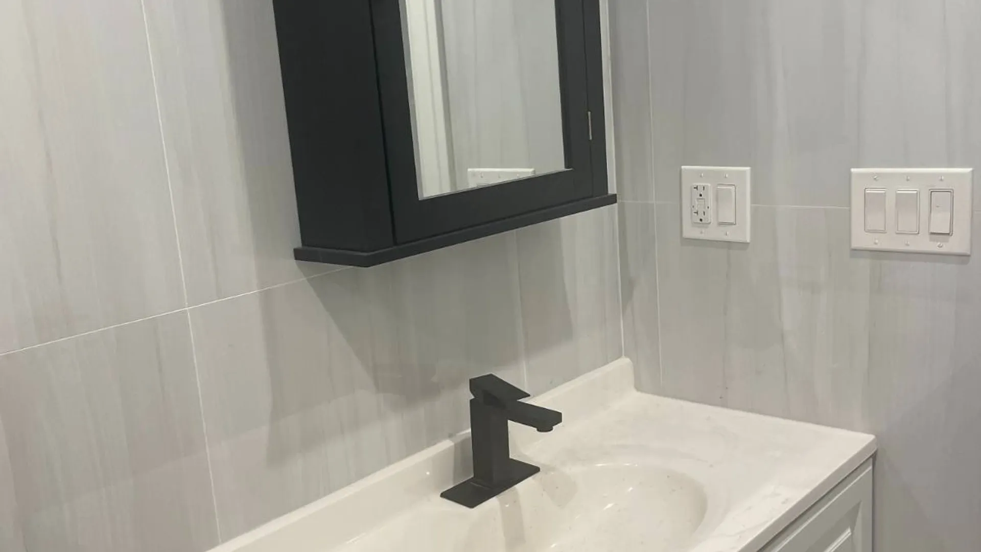 Property at 30 Corbin Pl, Brooklyn, NY 11235 9