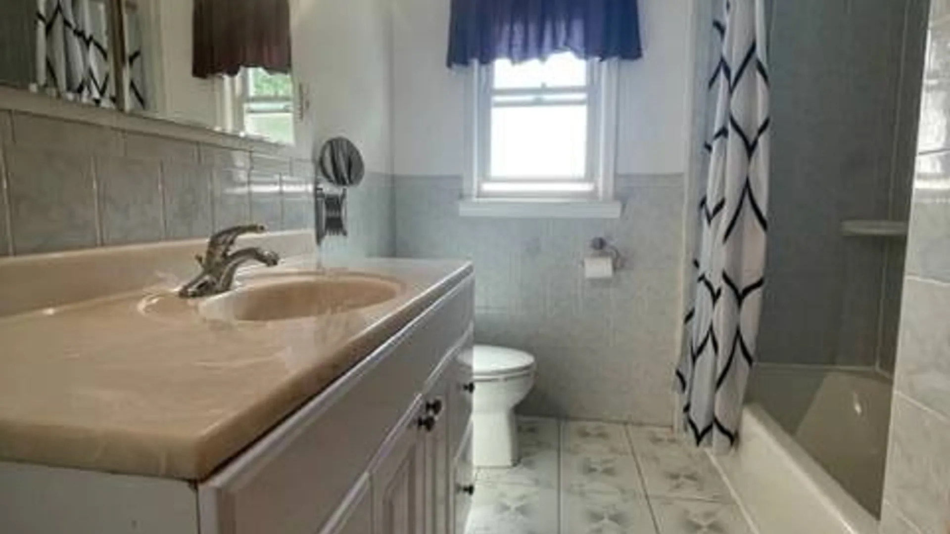 Property at 166-12 UNION TURNPIKE, Flushing, NY 11366 13