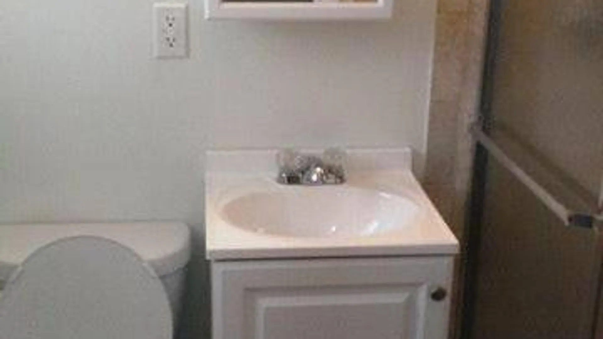 Property at 36 Gaffney St, Glen Cove, NY 11542 4