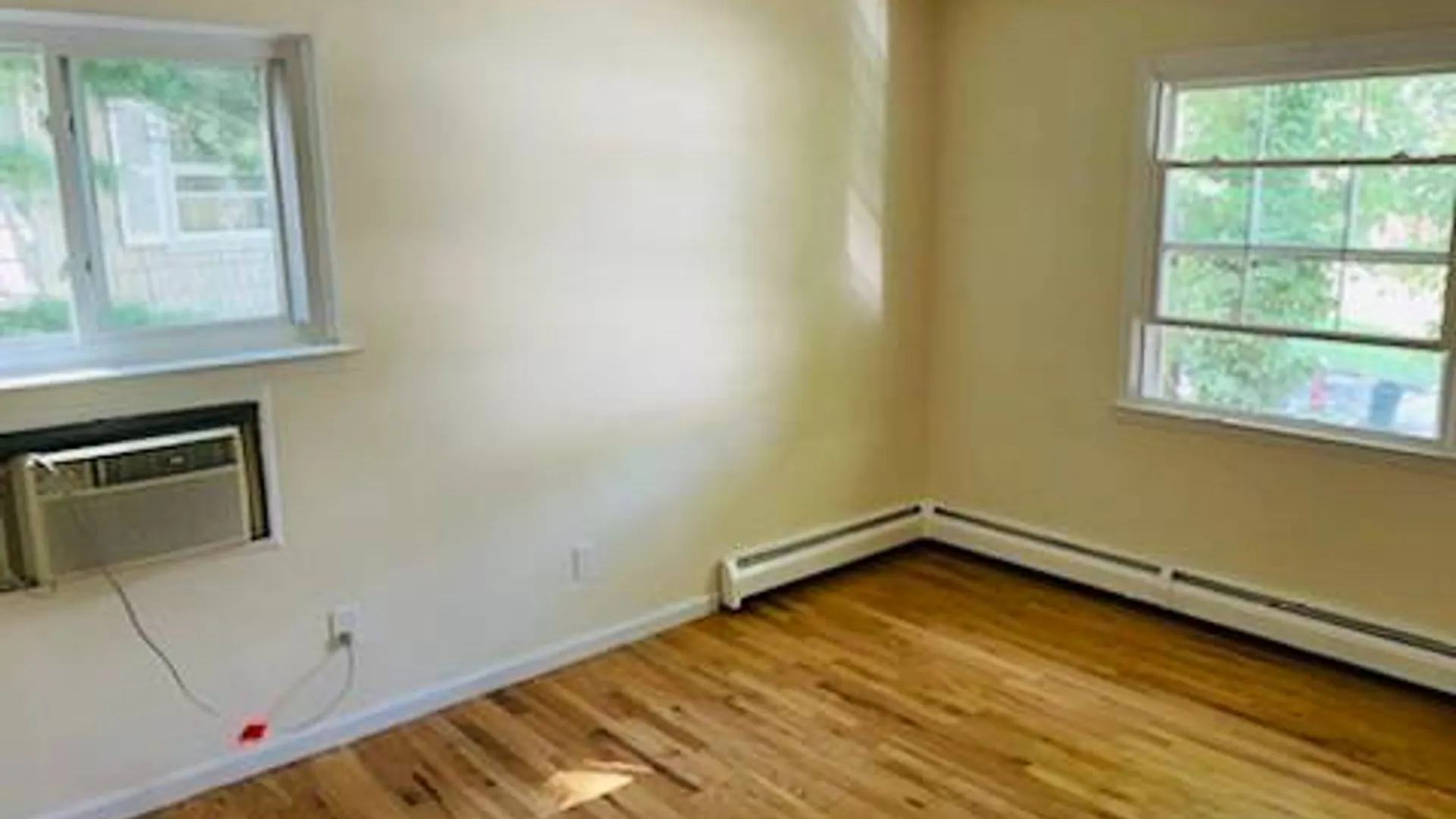 Property at 36 Gaffney St, Glen Cove, NY 11542 6