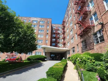 Property at 333 Bronx River Rd, Yonkers, NY 10704