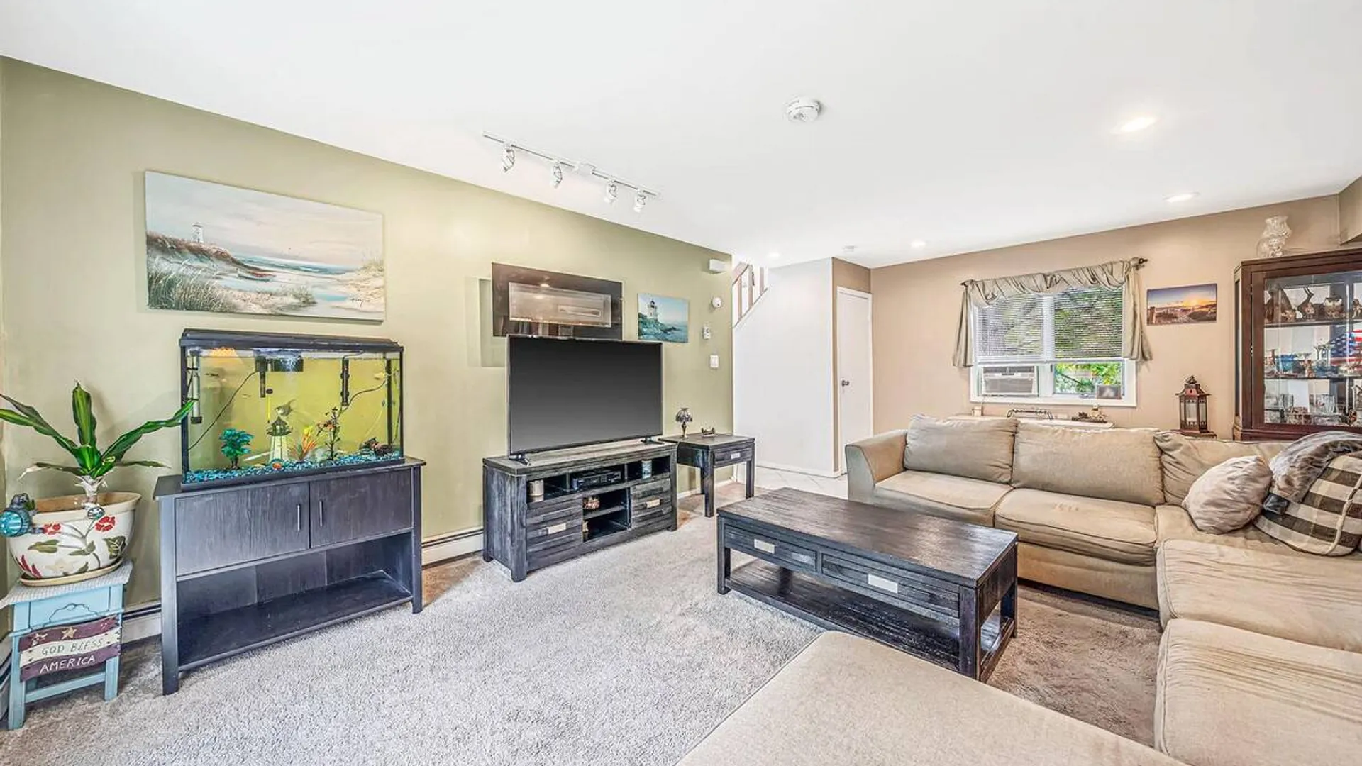 Property at 35 E 6th Street, Patchogue, NY 11772 4