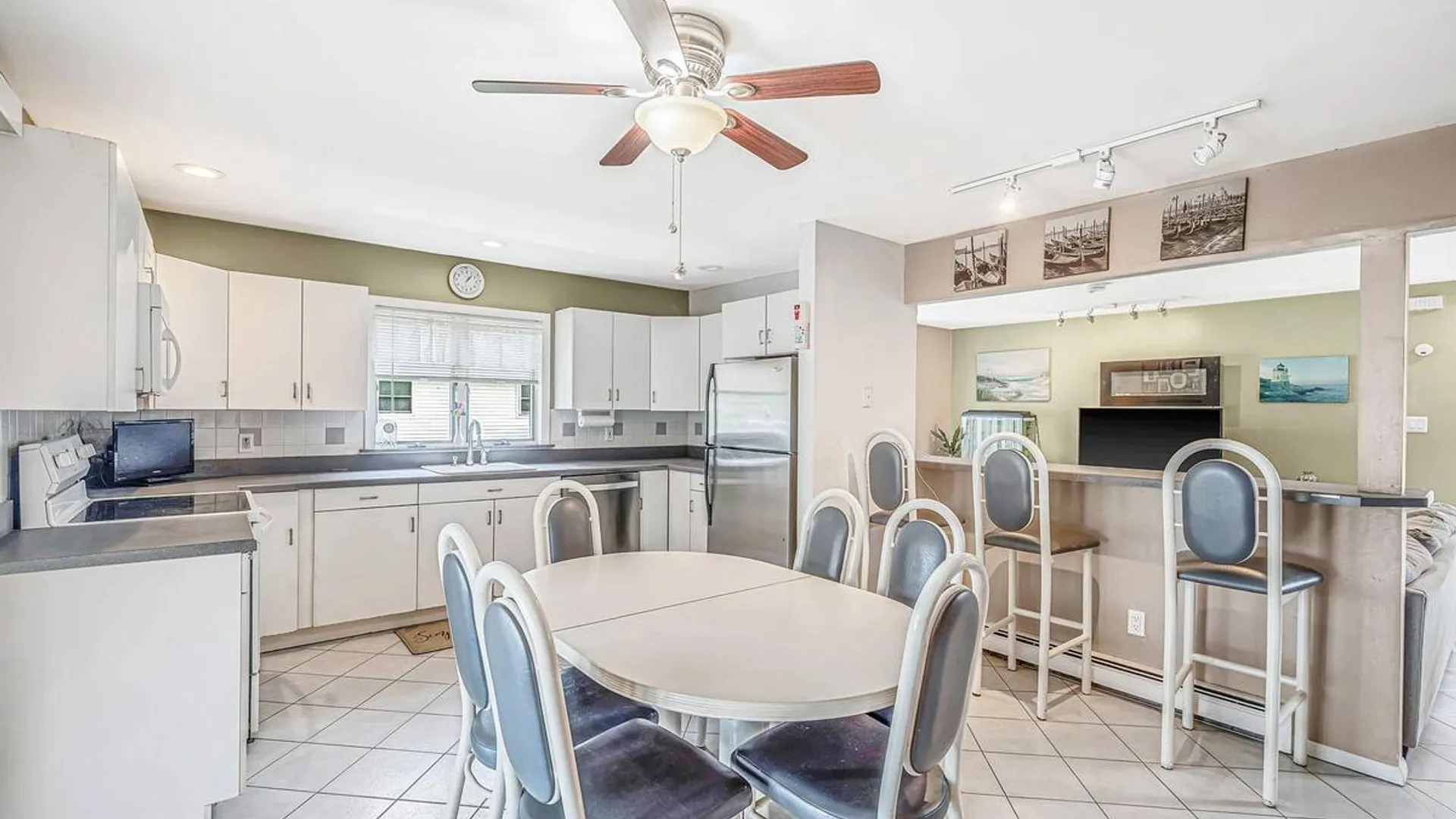 Property at 35 E 6th Street, Patchogue, NY 11772 7