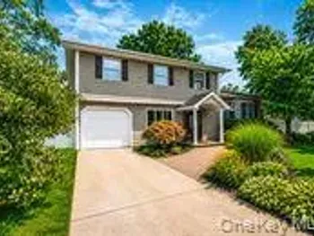 Property at 41 Chelsea Place, Deer Park, NY 11729