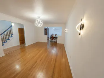 Property at 1080 Rhinelander Ave, Bronx, NY 10461