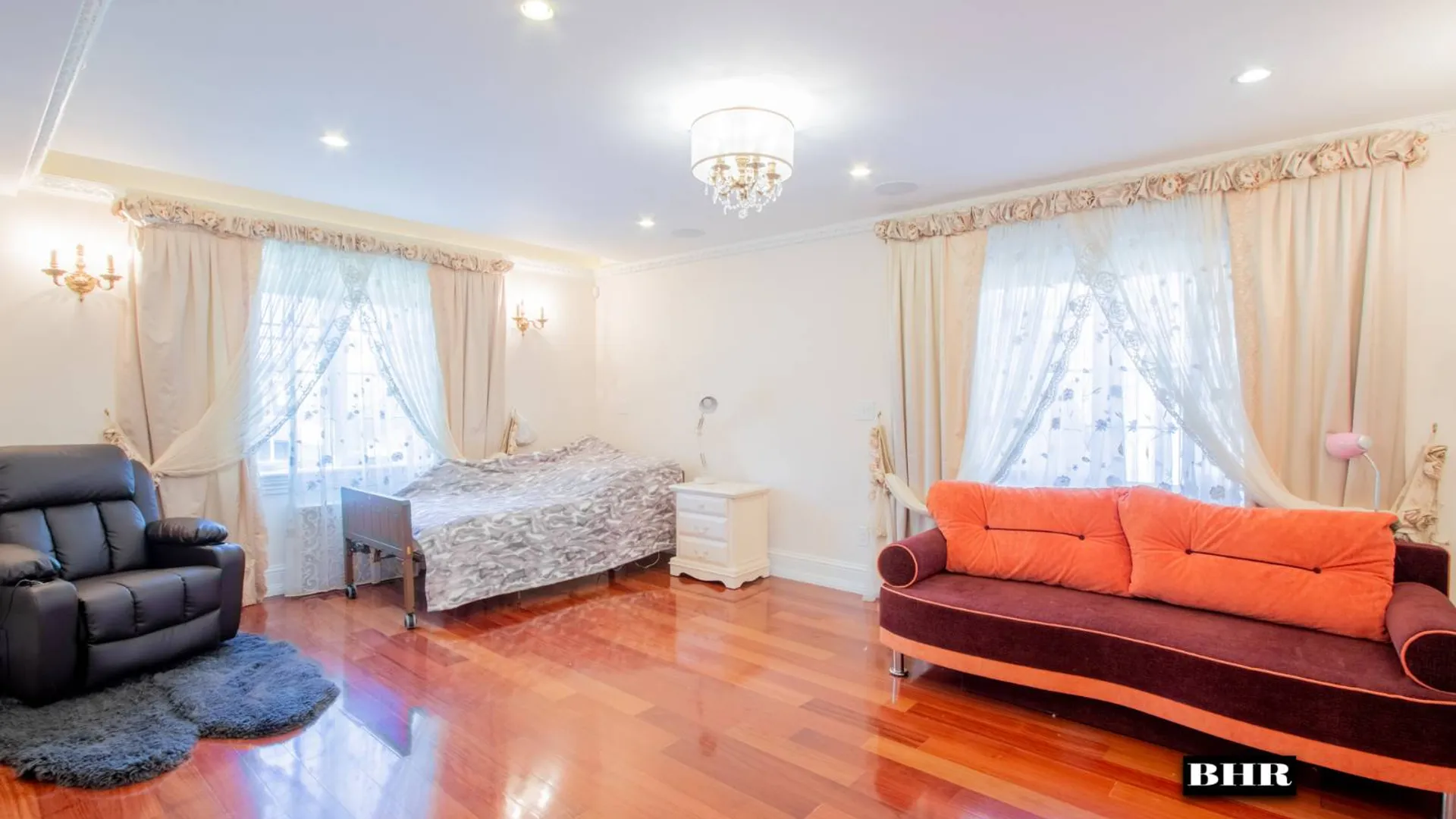 Property at 4094 Ocean Ave, Brooklyn, NY 11235 7