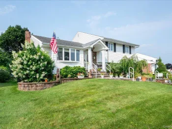 Property at 38 Colony Lane, Syosset, NY 11791