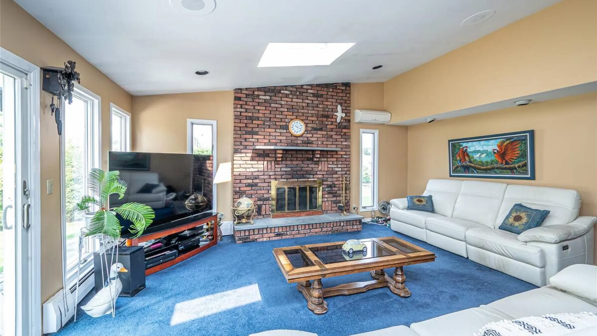 Property at 38 Colony Lane, Syosset, NY 11791 14
