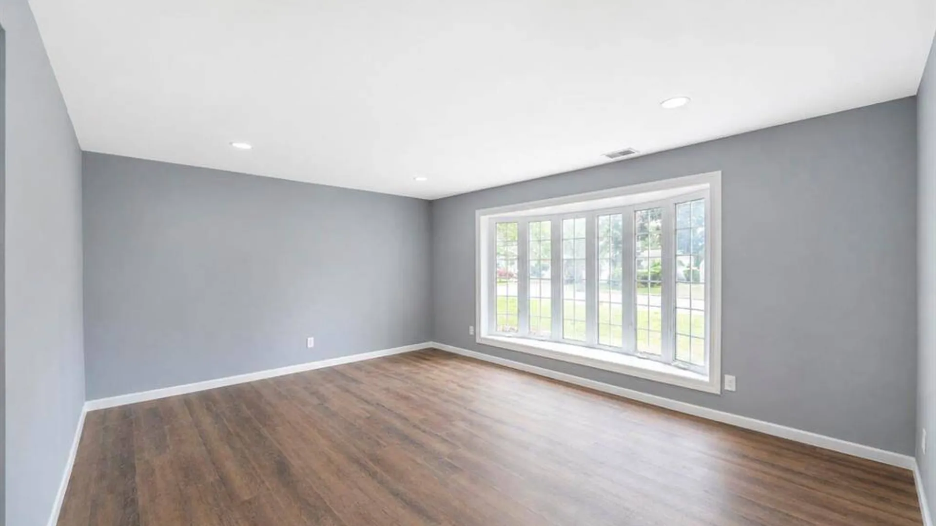 Property at 779 Peconic Avenue, West Babylon, NY 11704 12