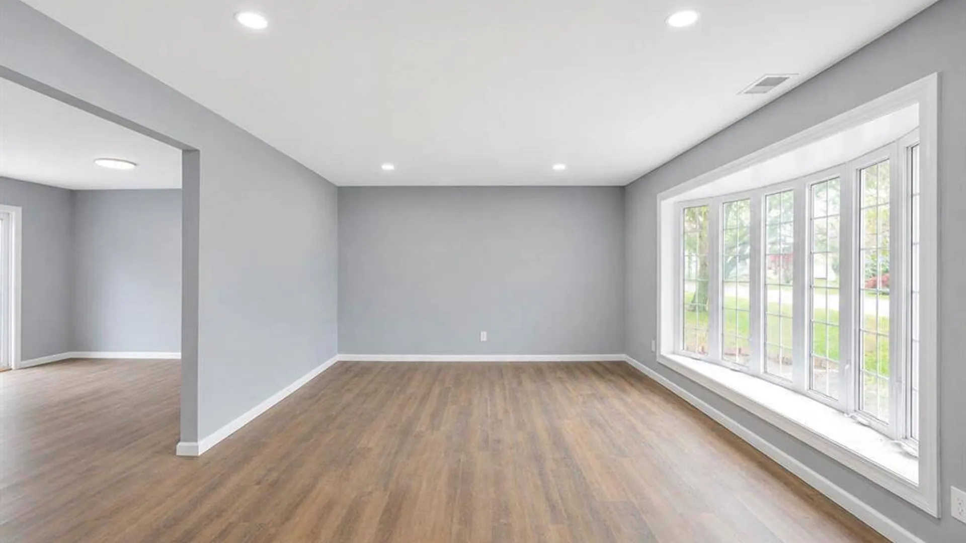 Property at 779 Peconic Avenue, West Babylon, NY 11704 13
