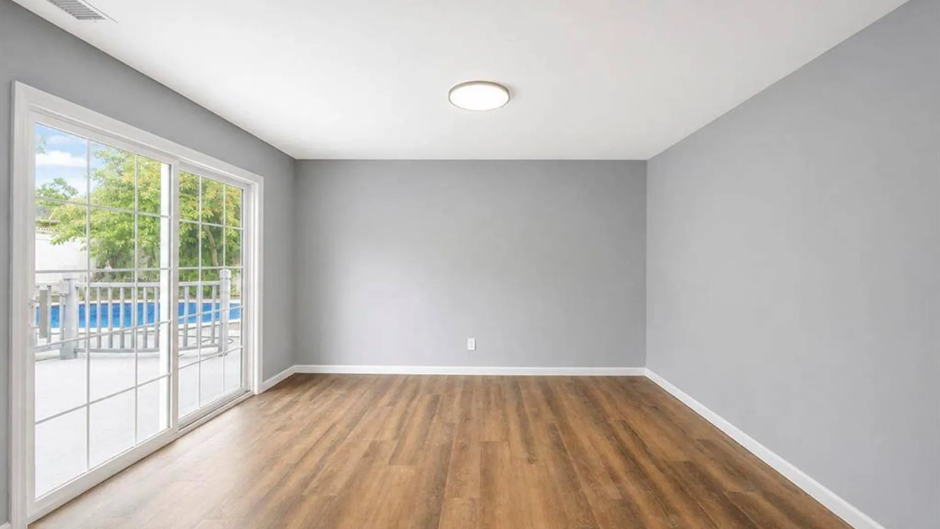 Property at 779 Peconic Avenue, West Babylon, NY 11704 17