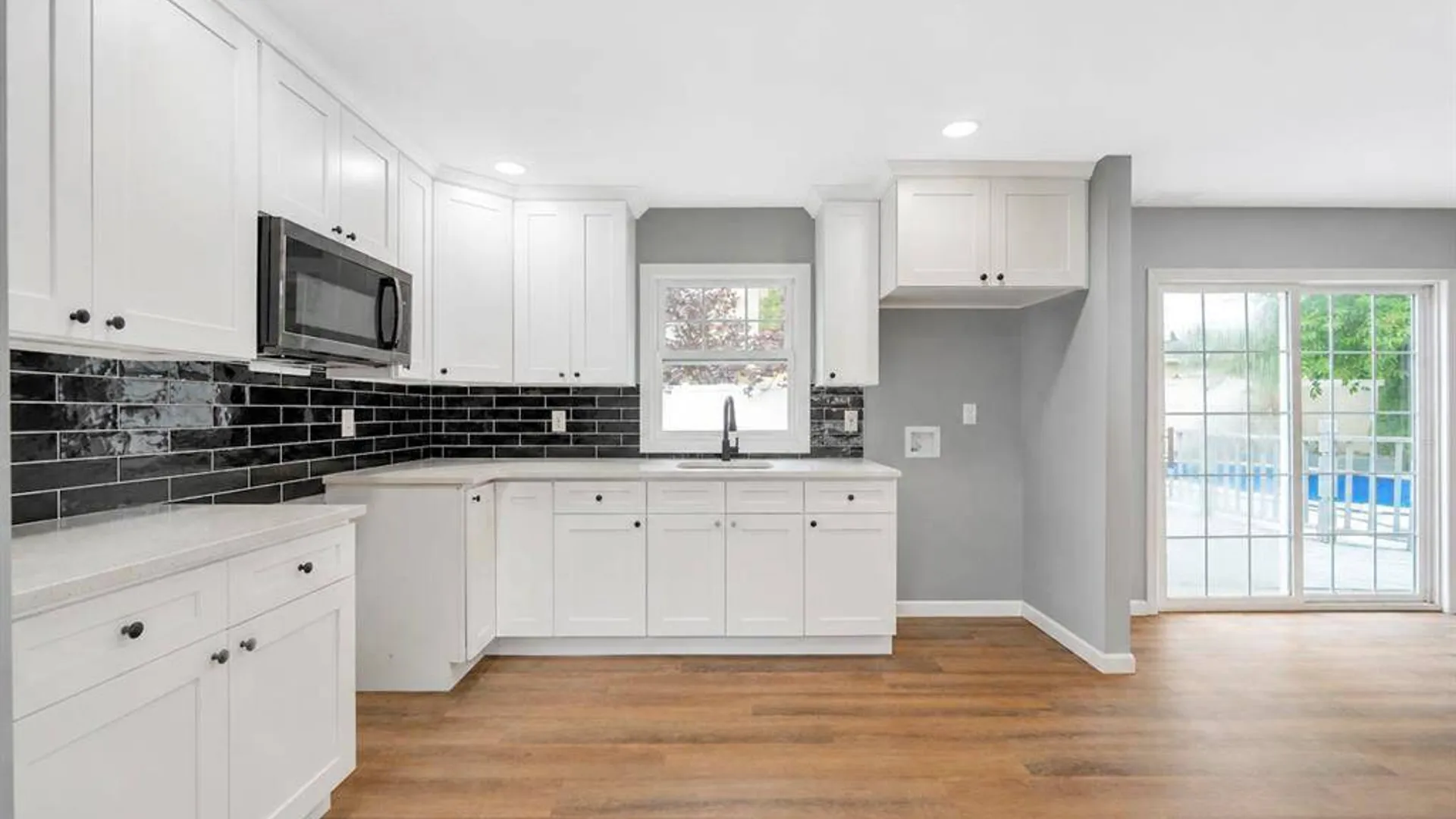 Property at 779 Peconic Avenue, West Babylon, NY 11704 18