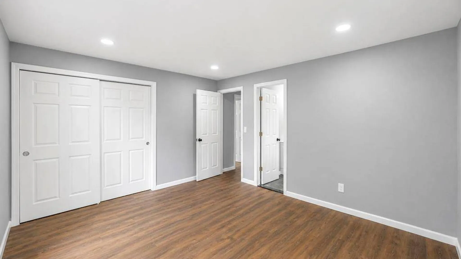 Property at 779 Peconic Avenue, West Babylon, NY 11704 26